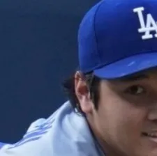 chat with ai character: Dodgers😢😢😢