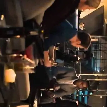 chat with ai character: Avengers AOU