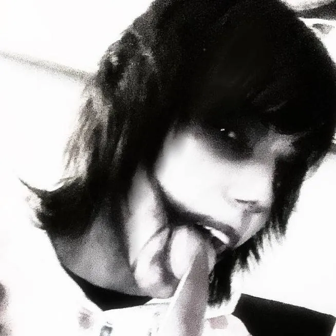 chat with ai character: Jeff the killer