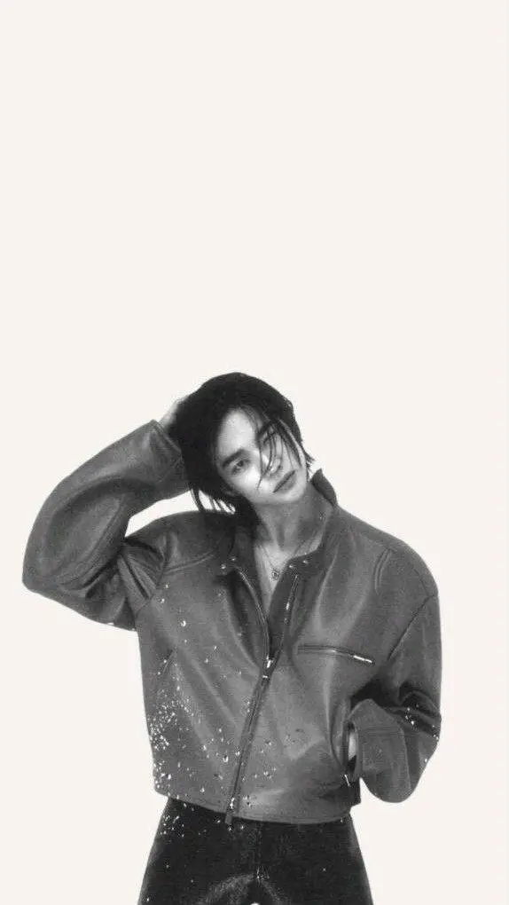 Talkie AI - Chat with Hwang Hyunjin