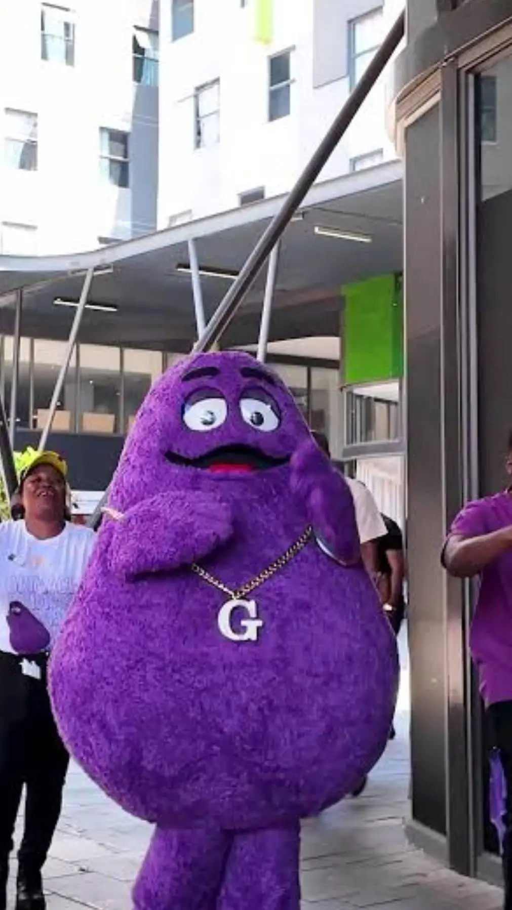 ai character: Grimace background