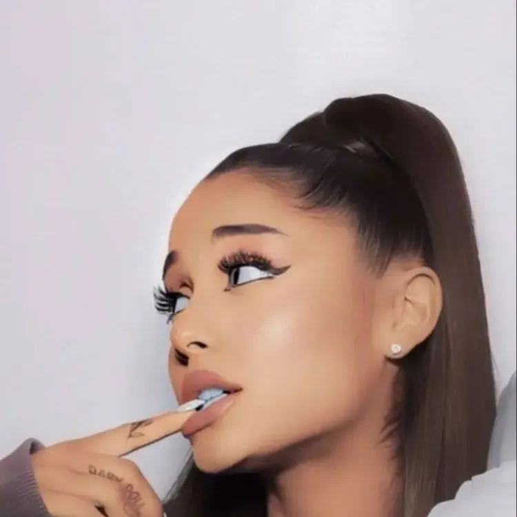 chat with ai character: 🎀🎧Ariana🎧🎀