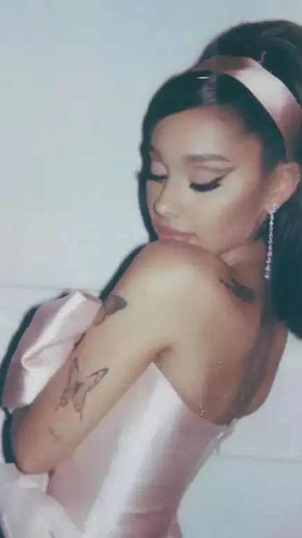 ai character: Ariana  background