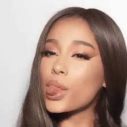 chat with ai character: Ariana