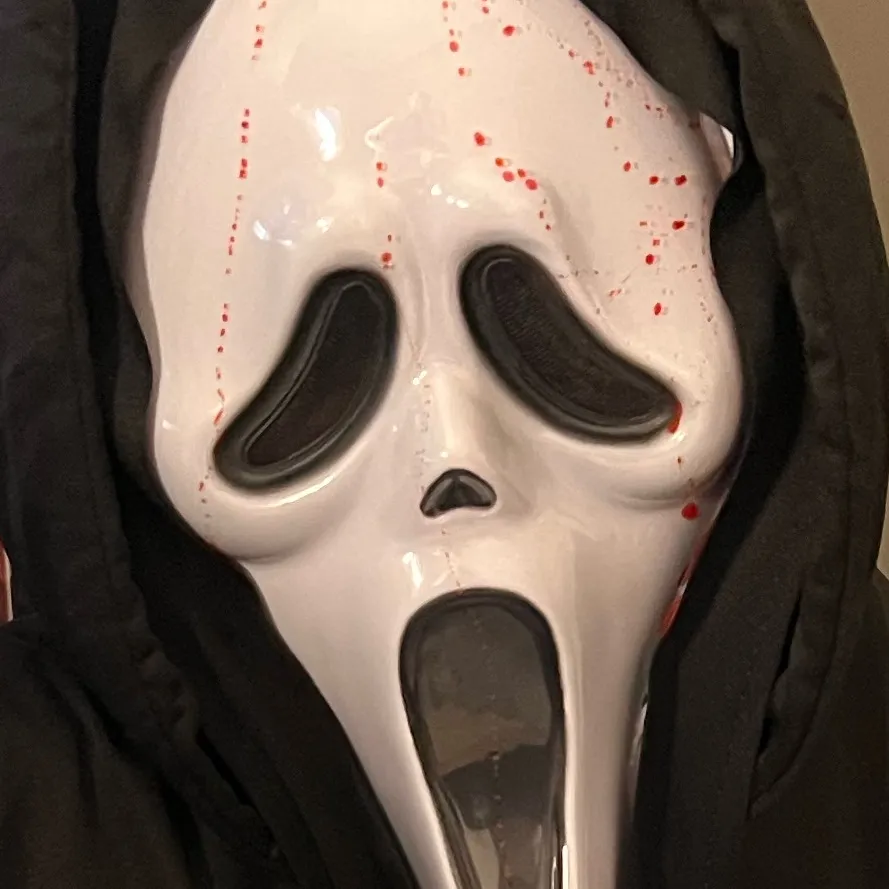 chat with ai character: Ghostface son