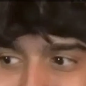 chat with ai character: cash marco