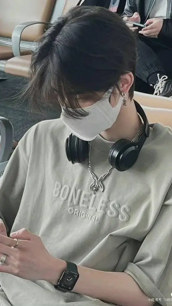 ai character: zendra background