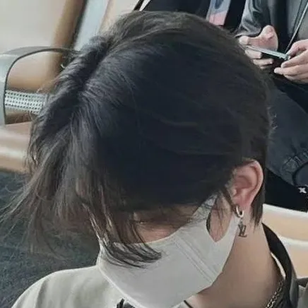 chat with ai character: zendra