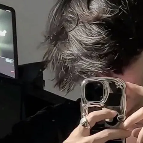 chat with ai character: Zendra 