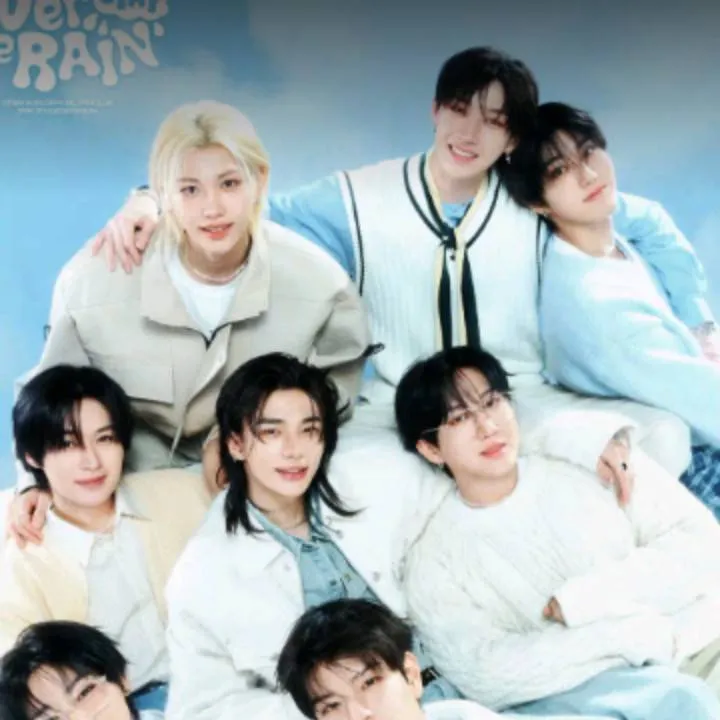 chat with ai character: stray kids 