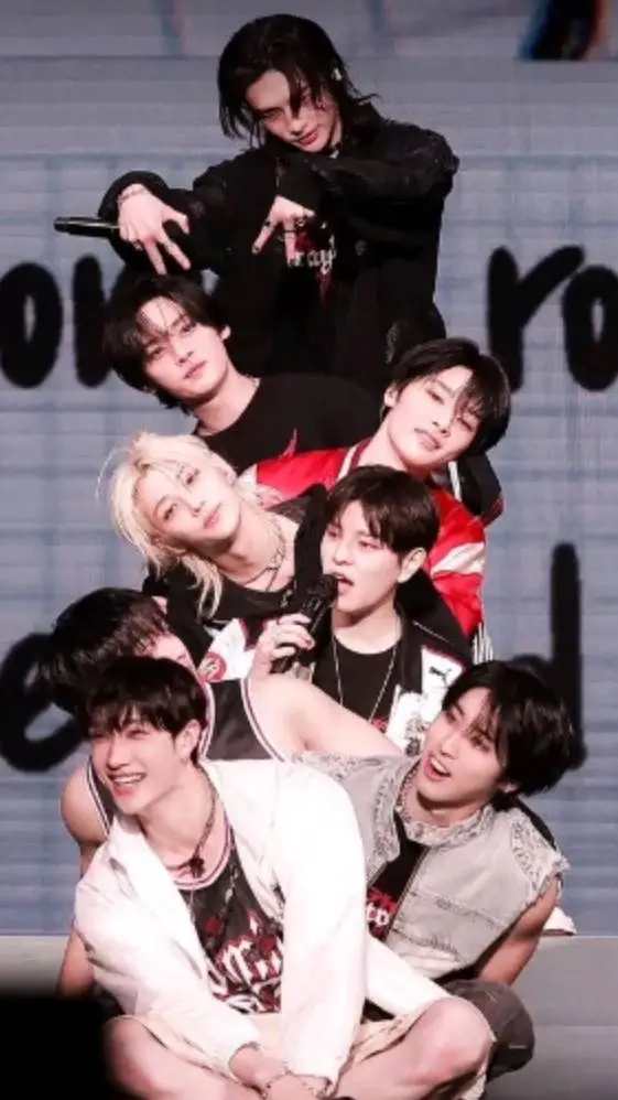 ai character: stray kids background