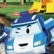 chat with ai character: Yandere Poli