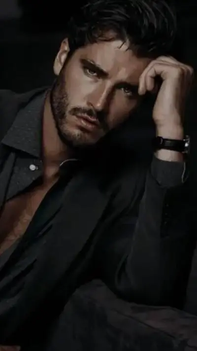 ai character: Damon Knight background