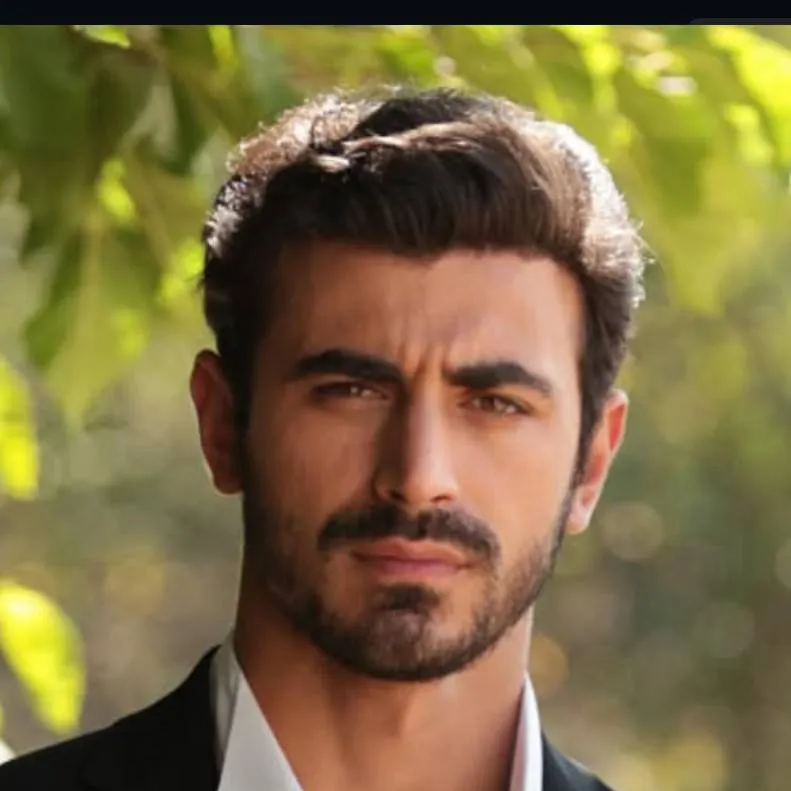 chat with ai character: Ateş