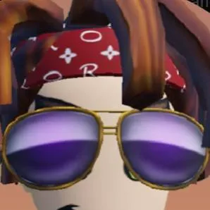 chat with ai character: Gay Luca