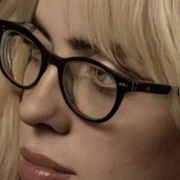 chat with ai character: Billie eillish