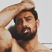 chat with ai character: Massimo Giovanelli