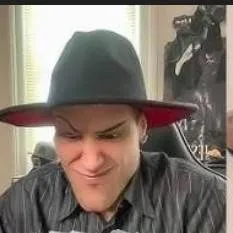 chat with ai character: Eddie Mora