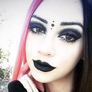 chat with ai character: AnnaX