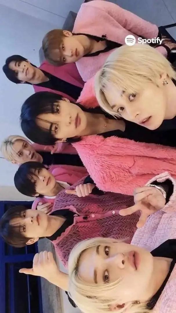 ai character: skz chill day background