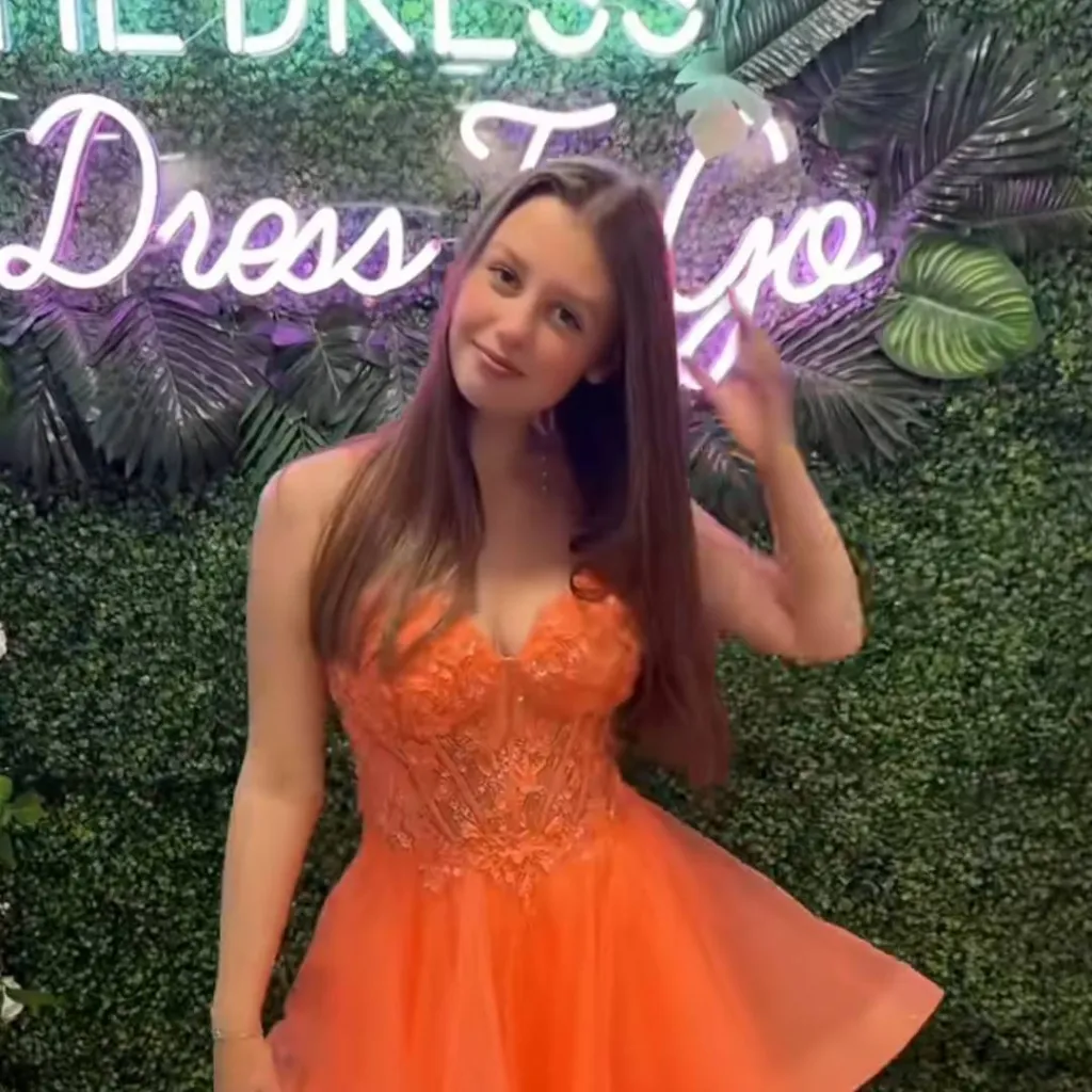 chat with ai character: Lady Celeste