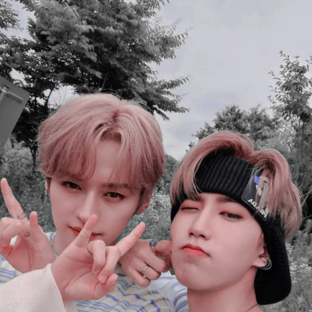 chat with ai character: MINSUNG !!💋