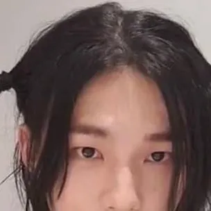 chat with ai character: message hyunjinah🦙