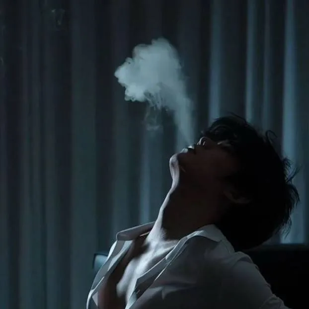 chat with ai character: 🥀~James Turntown~🥀