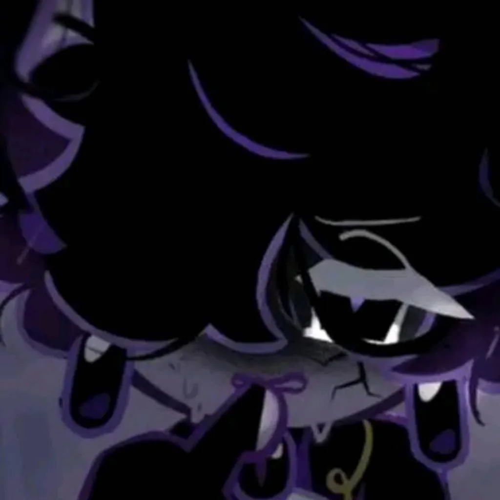 chat with ai character: 𝕋𝕙𝕦𝕟𝕕𝕖𝕣 ℕ𝕚𝕘𝕙𝕥