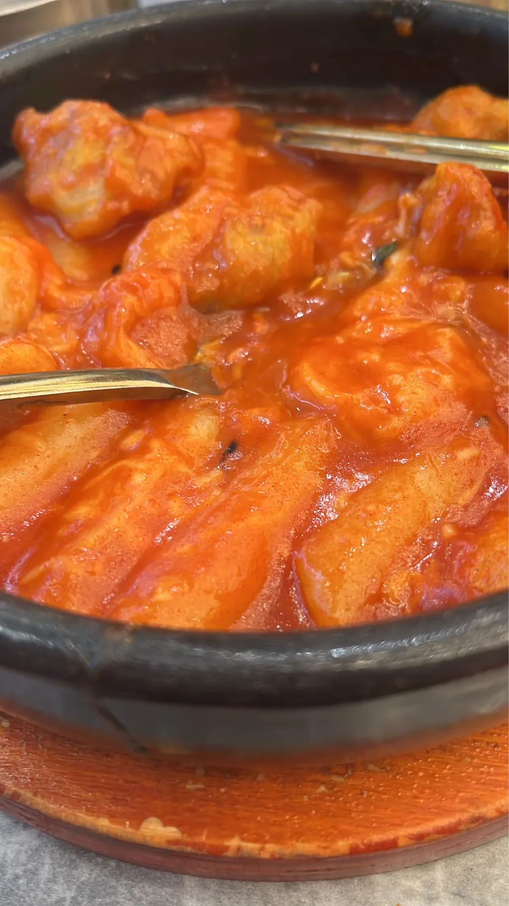 ai character: Sunghoon and Ni-ki background