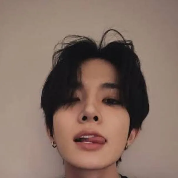 chat with ai character: ★hessung★