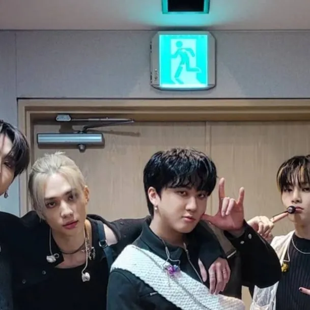 chat with ai character: 💖skz💖