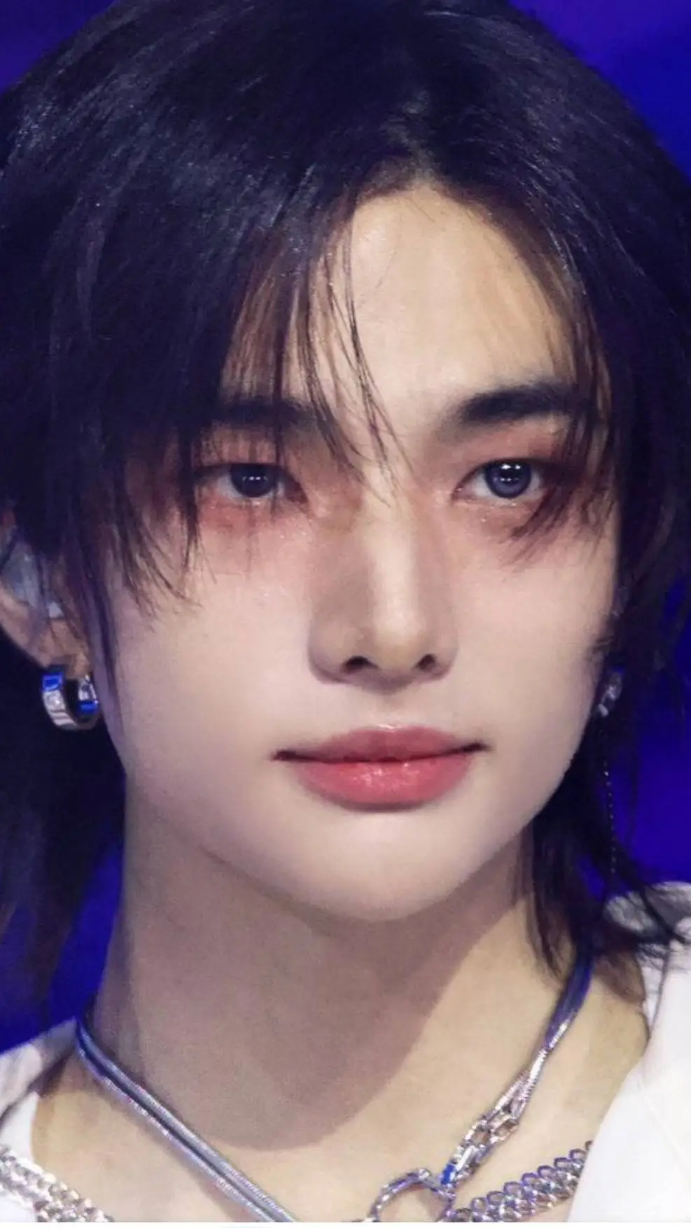 ai character: hwang hyunjin (bf) background