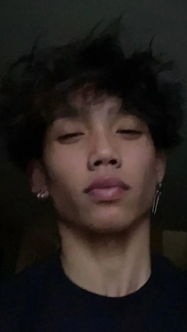 ai character: (Julien) background