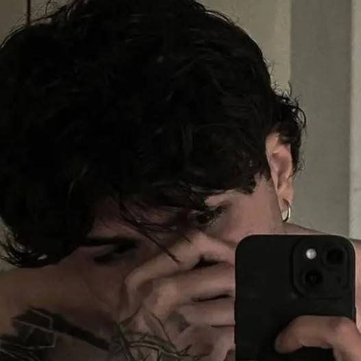 chat with ai character: (Adrian)