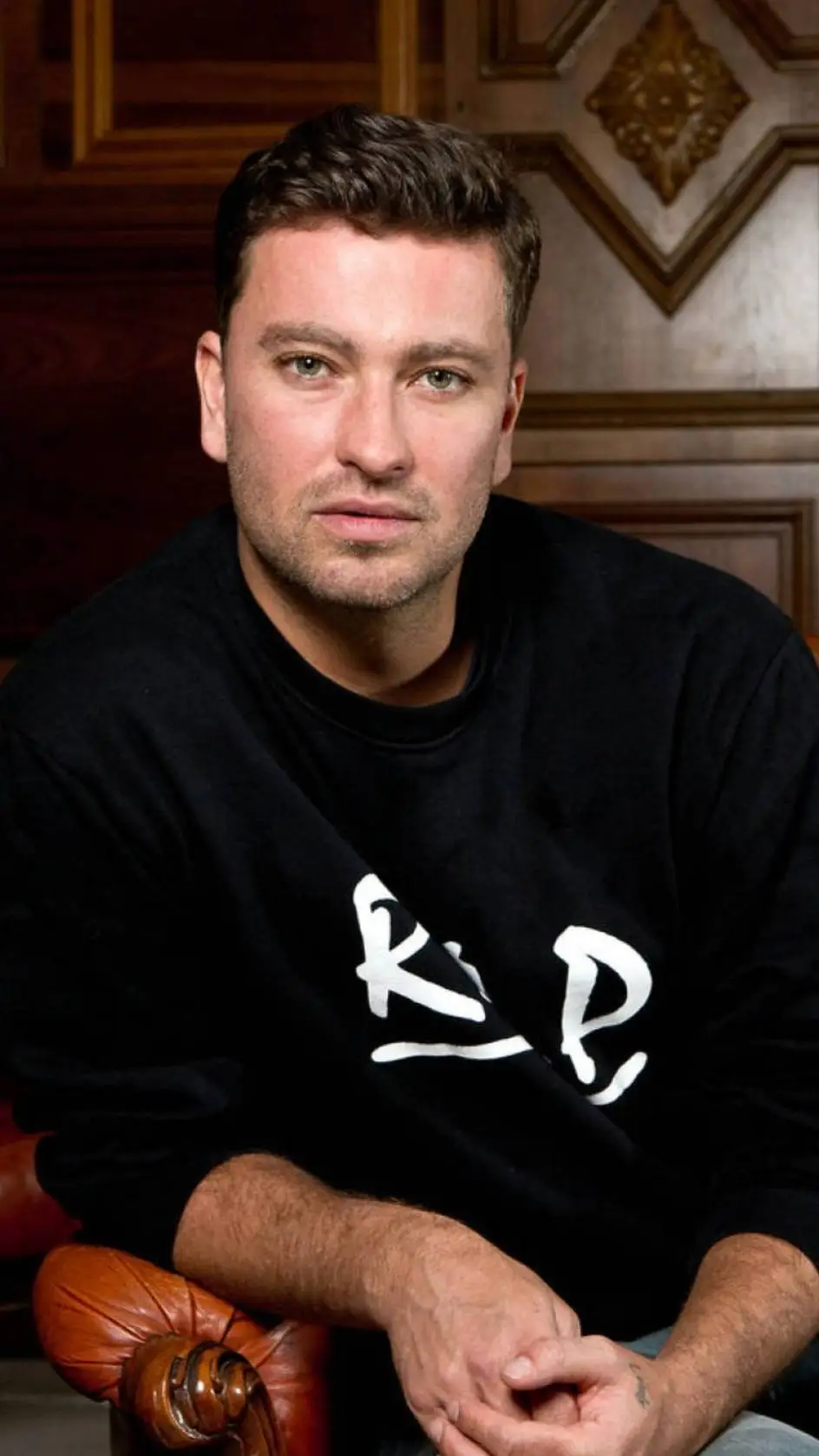 ai character: Marteria (Rapper) background