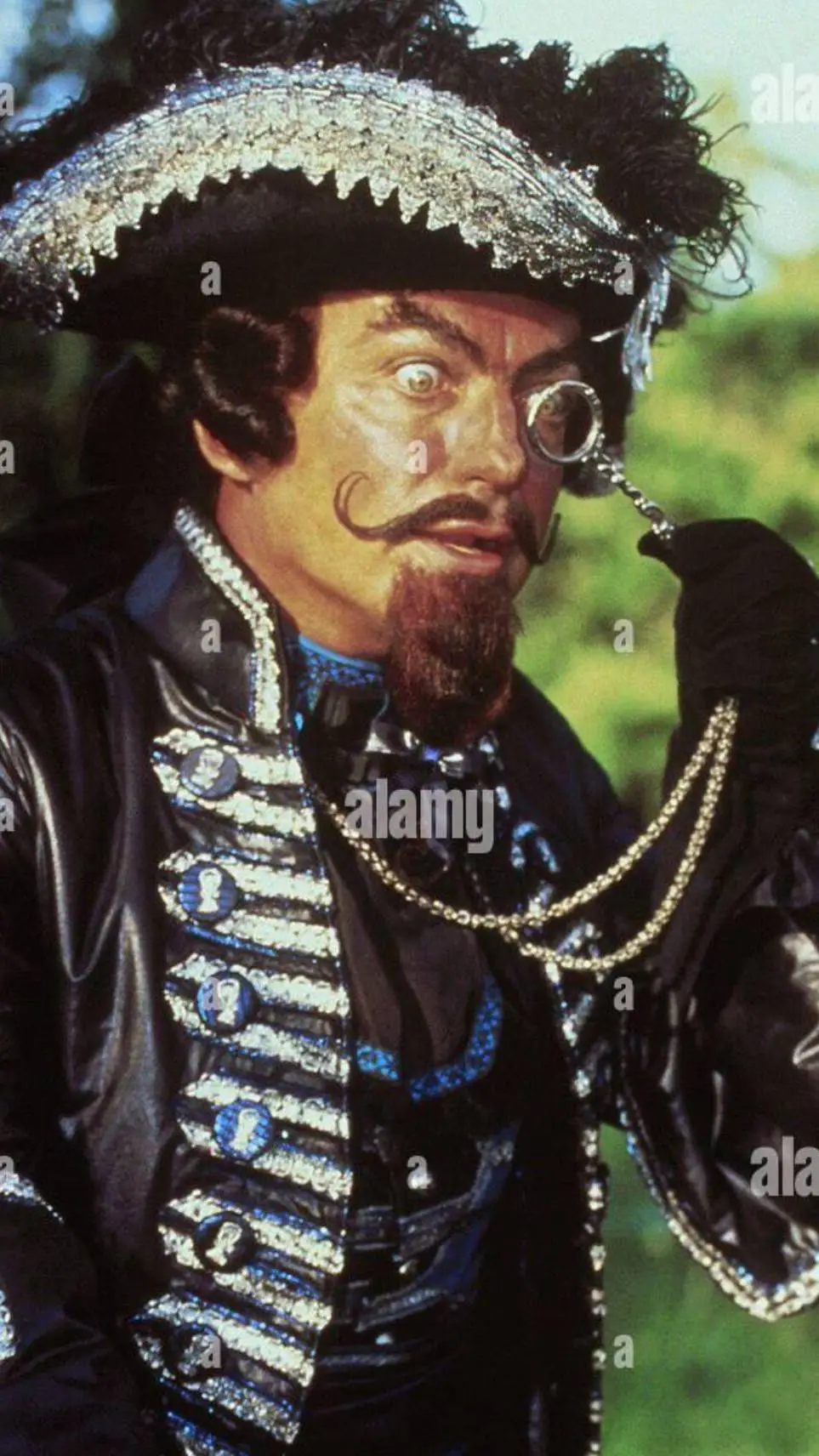 ai character: Lorenzini Captain) background