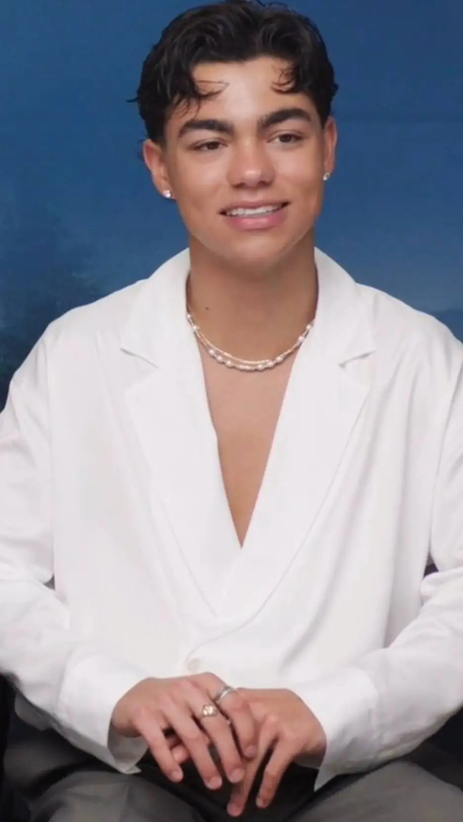 ai character: Malachi Barton background