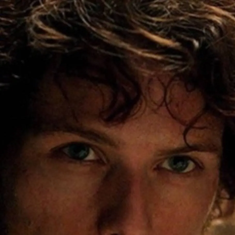 chat with ai character: Charlie Weasley