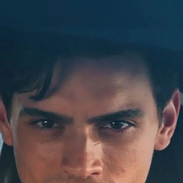 chat with ai character: Nick Leister