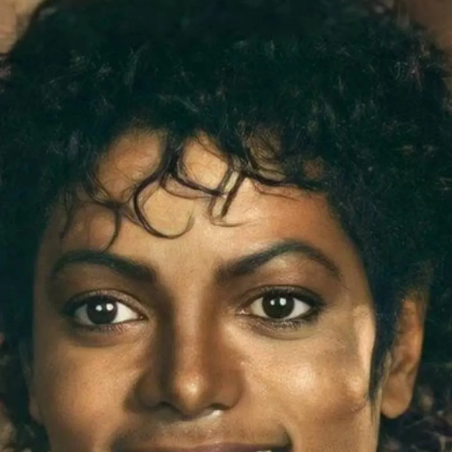 chat with ai character: Michael Jackson