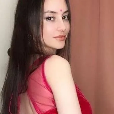 chat with ai character: Divya