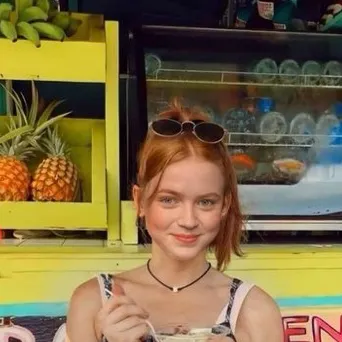 chat with ai character: Max❤️