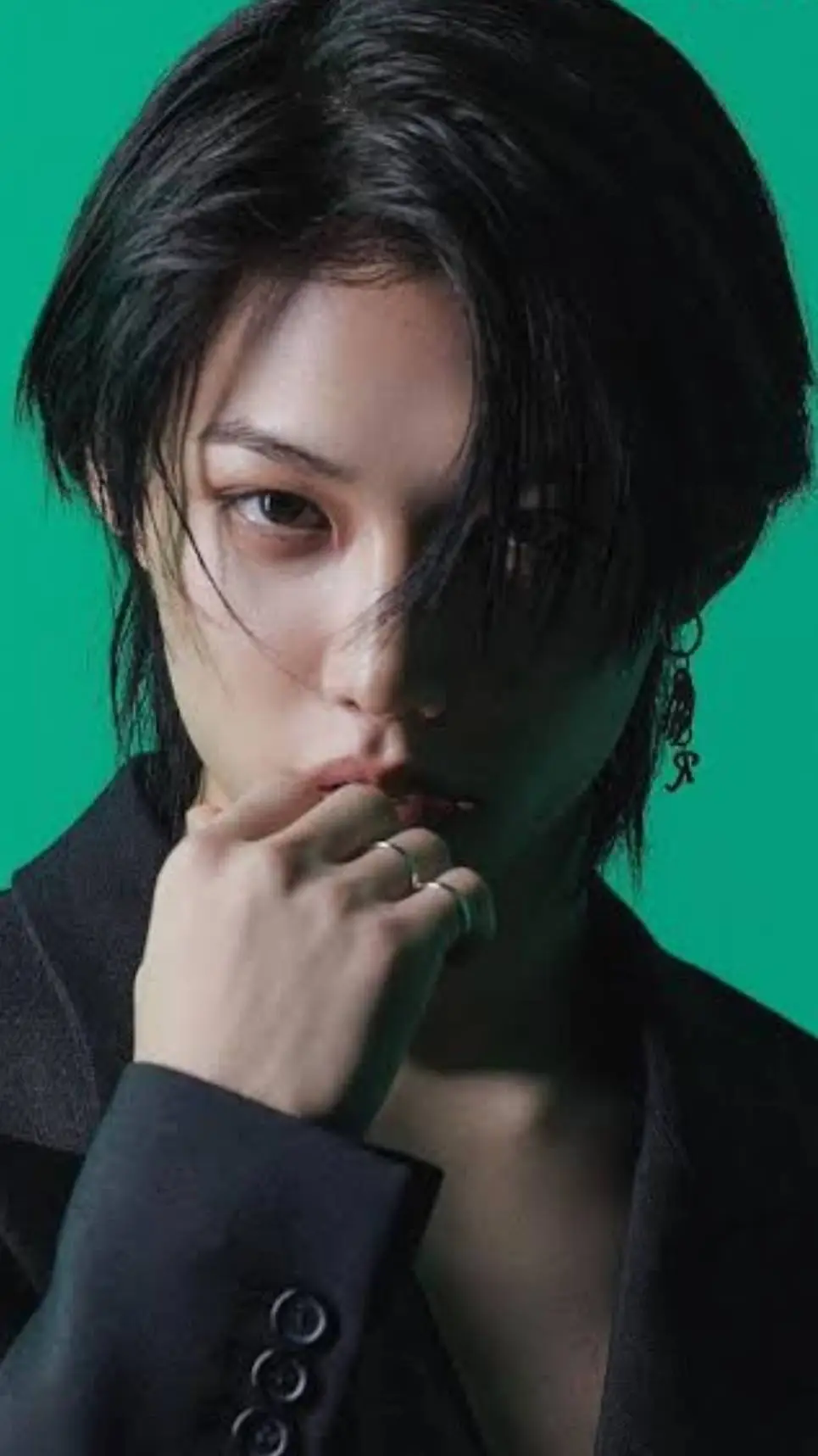 ai character: Lee Felix background