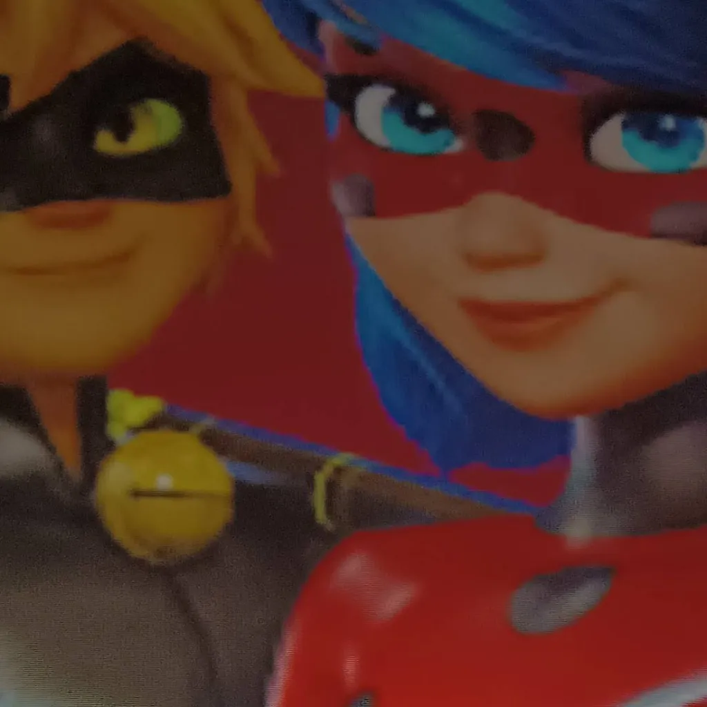 chat with ai character: miraculous ladybug