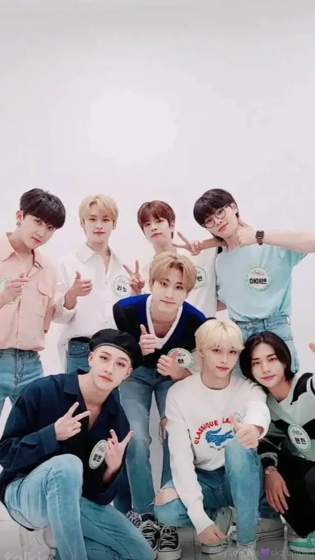 ai character: skz t or d 🌚  background