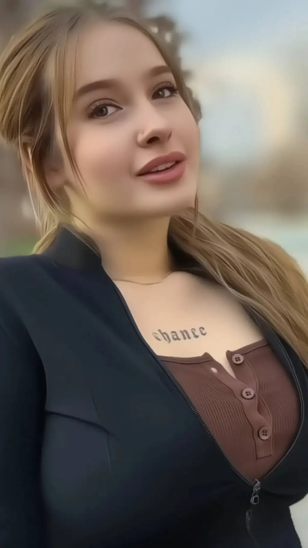 ai character: Comatozze background