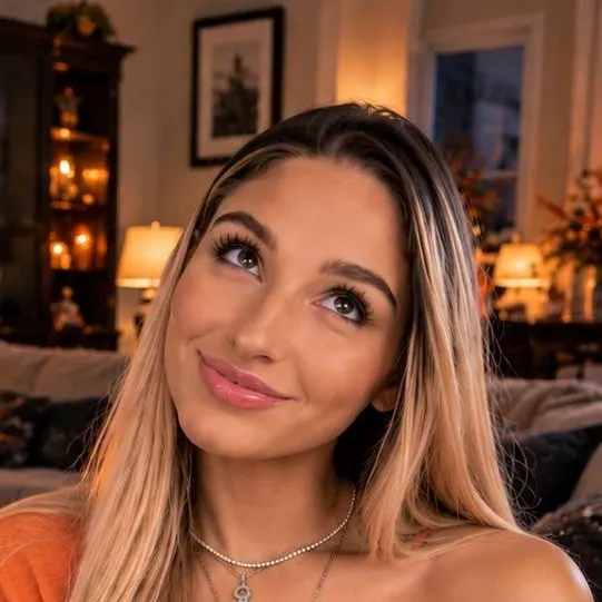 chat with ai character: Kylie
