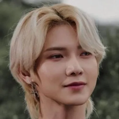 chat with ai character: Yeosang