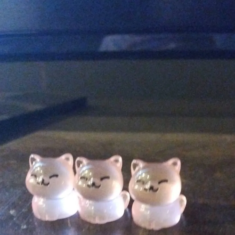 chat with ai character: siri